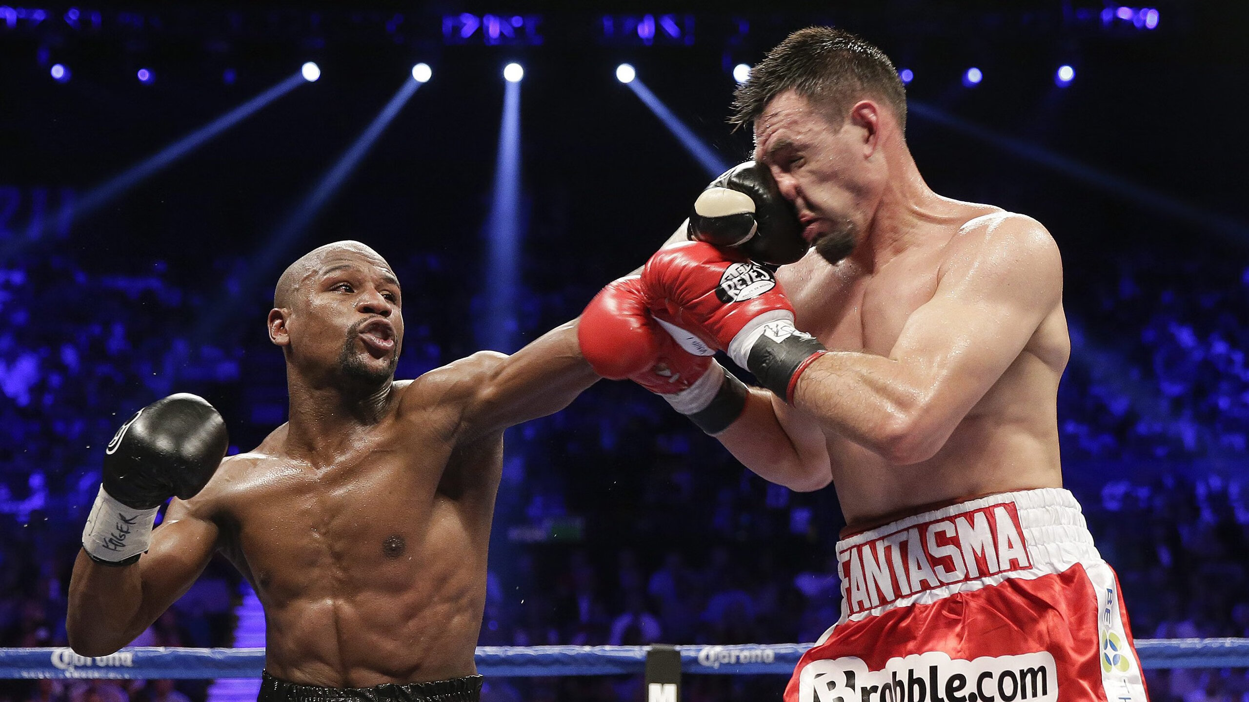 世界杯激情无限：精彩片段不断刷屏！，世界杯激战正酣,我们都知道