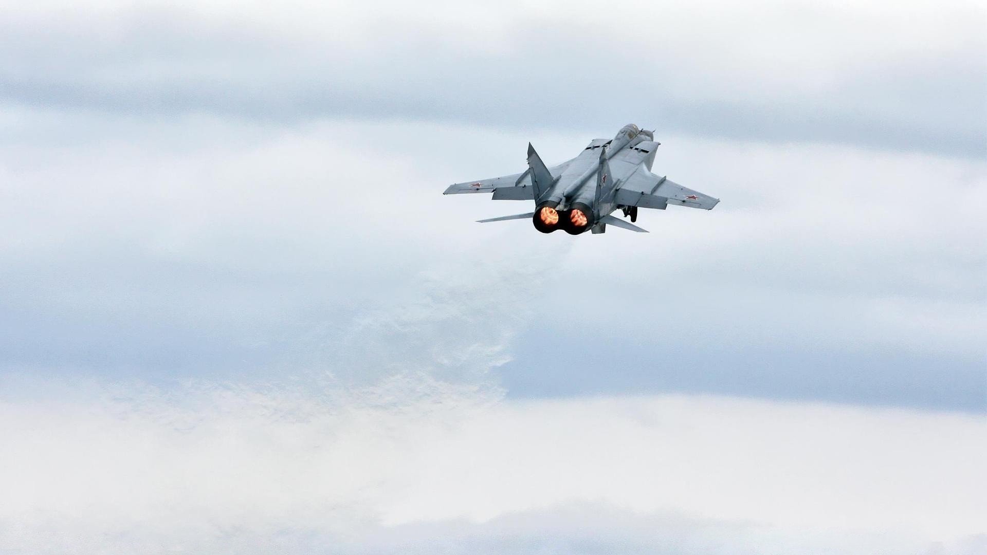 kaiyun官方入口登录-_老鹰快速反击，比赛精彩纷呈_，老鹰抢7