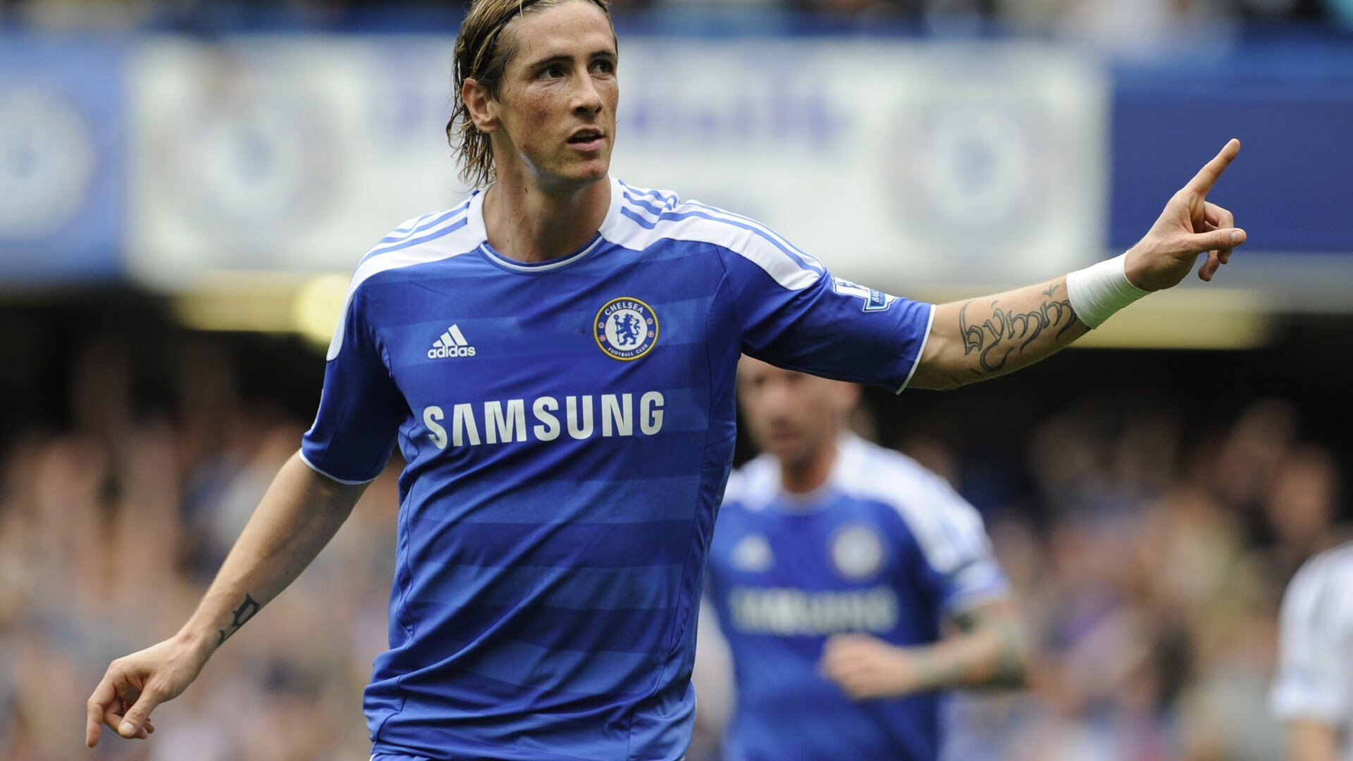 kaiyun开云·官方网站-欧洲杯战术创新：多变阵型引领足球新潮！，2021年欧洲杯各球队打法实力分析